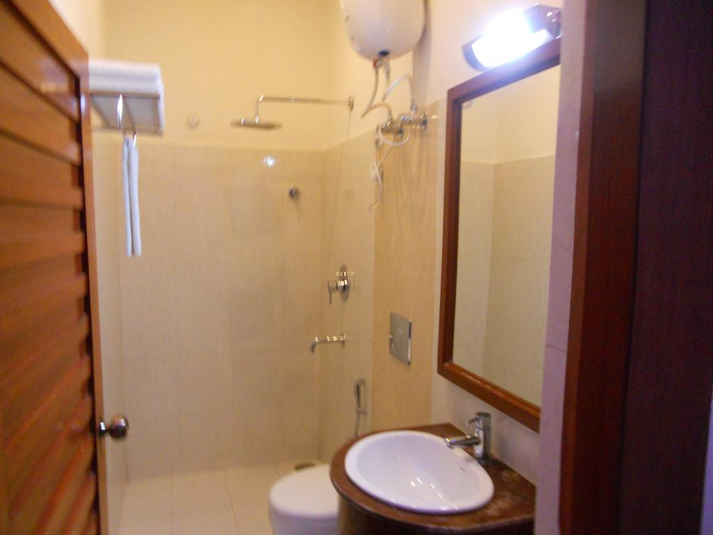 Prayag Aristro Club Hotel Calcutta  Camera foto