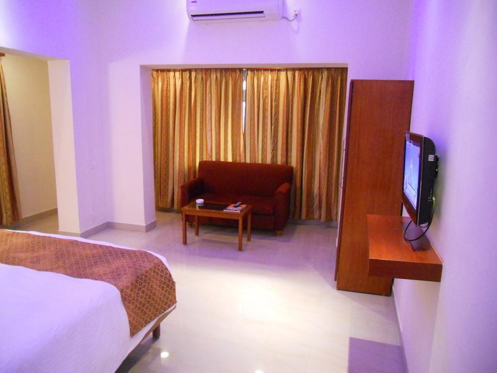 Prayag Aristro Club Hotel Calcutta  Camera foto