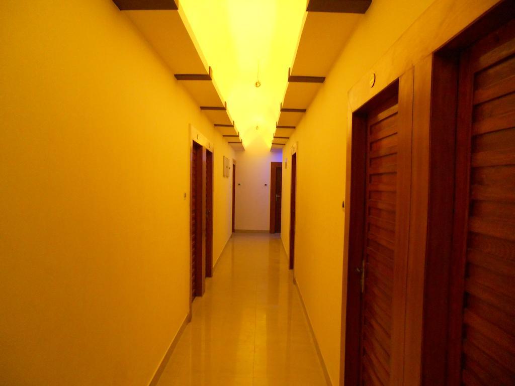 Prayag Aristro Club Hotel Calcutta  Esterno foto