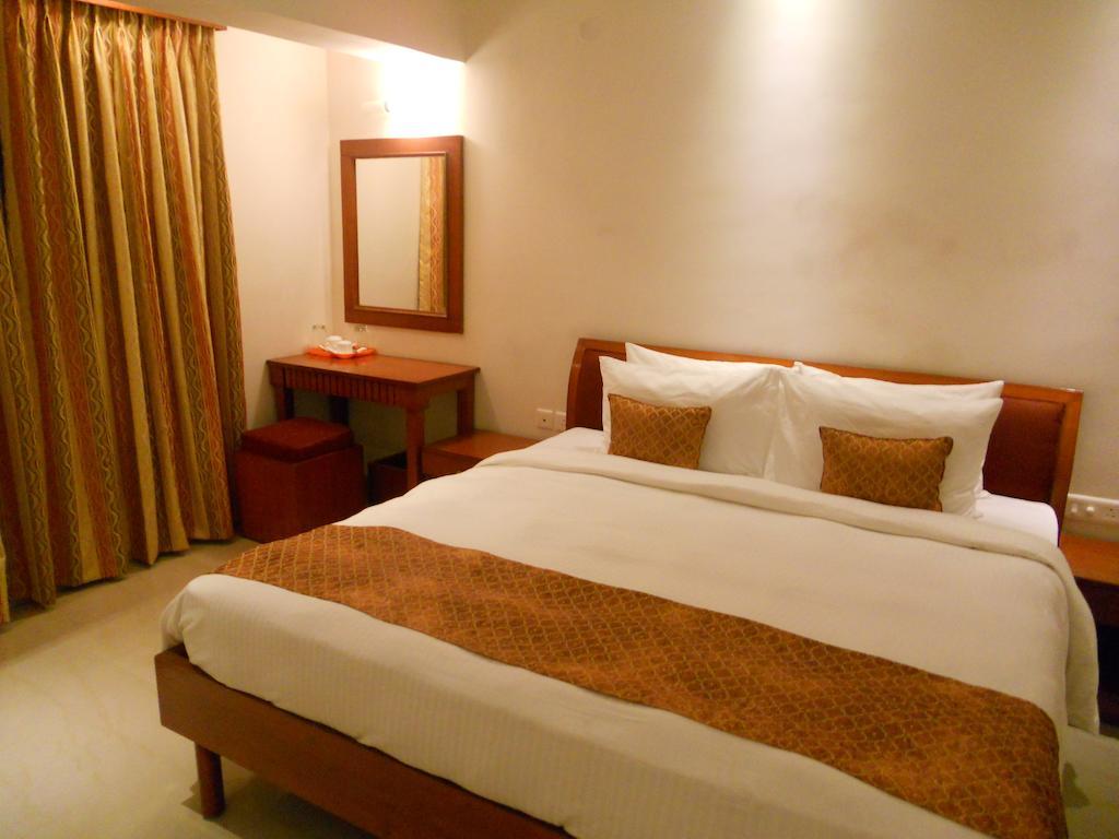 Prayag Aristro Club Hotel Calcutta  Camera foto