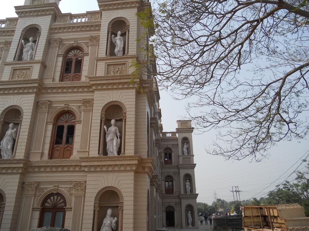 Prayag Aristro Club Hotel Calcutta  Esterno foto